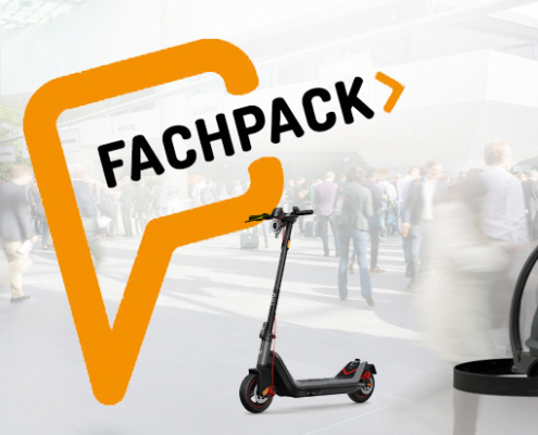 Grafik zur Messe Fachpack mit der ENOnocore Folienrolle - dem Fachpacklogo und einem ENOdrive