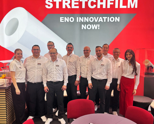 Gruppenbild unserer Mitarbeiter auf der Logimat